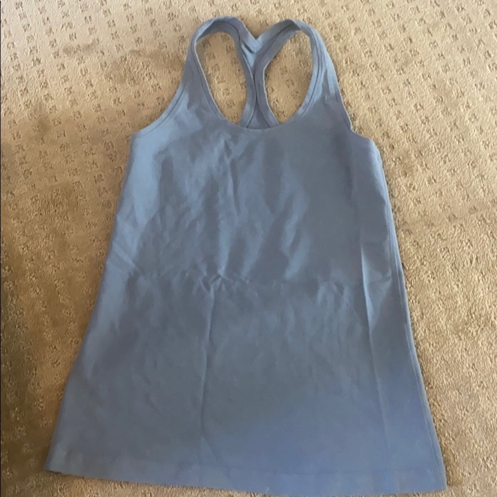 Lululemon tank never worn